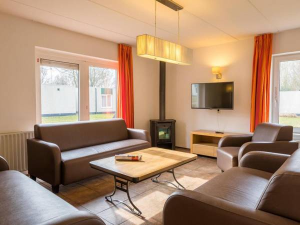 Spacious bungalow with dishwasher near the Hunebedcentrum