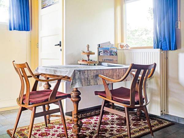 Scenic Holiday Home in Schijf with Roofed Garden