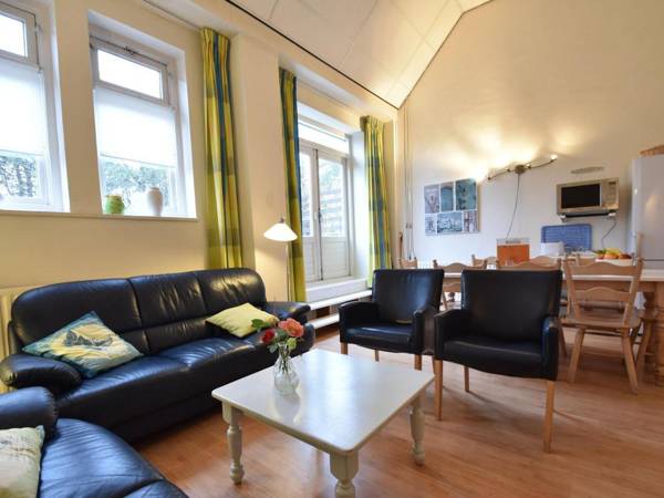 Serene Holiday Home in Bergen aan Zee with Terrace