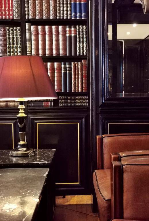 Apollofirst Boutique Hotel