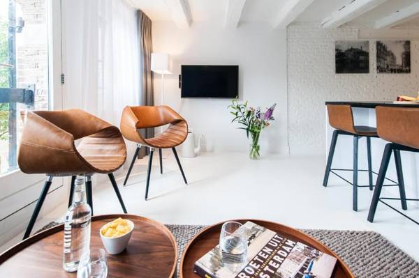 YAYS Amsterdam Salthouse Canal