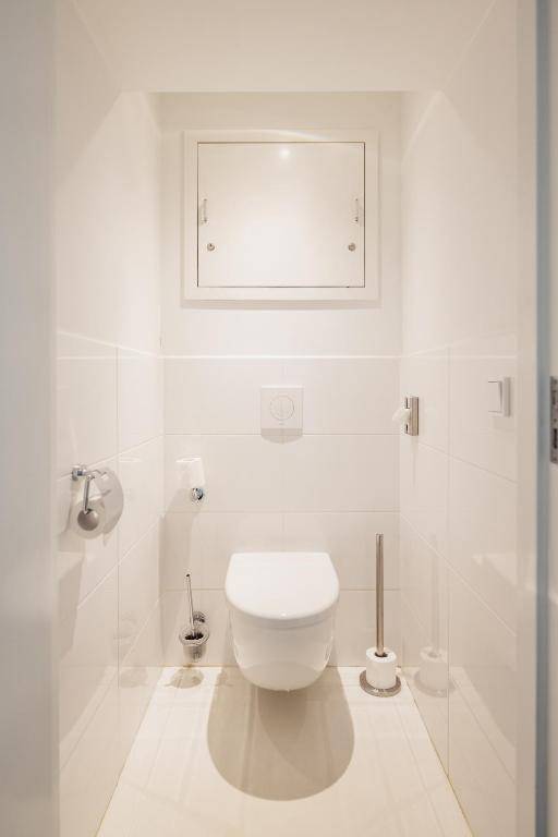 YAYS Amsterdam Salthouse Canal