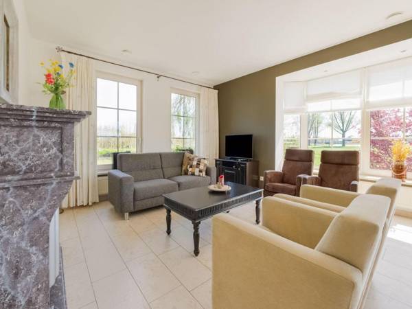 Pretty Farmhouse in Genderen with Terrace and Garden