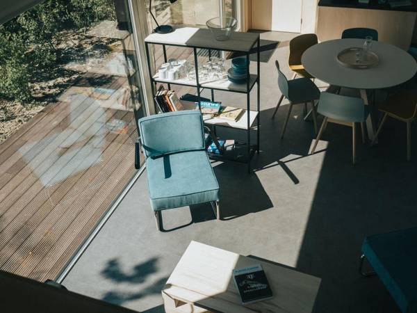 Specially designed chalet with dishwasher near the sea