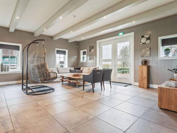 Holiday home for 10 people in the middle of the Beemster