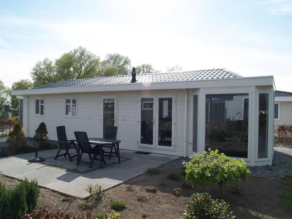 Comfortable chalet located in the polder 15 km from Alkmaar