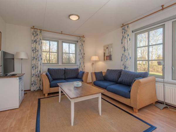 Beautiful holiday home with 2 bathrooms 2 km from Appelscha