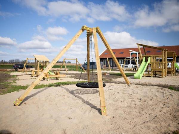 Laguna Beach Family Camps Uitgeest