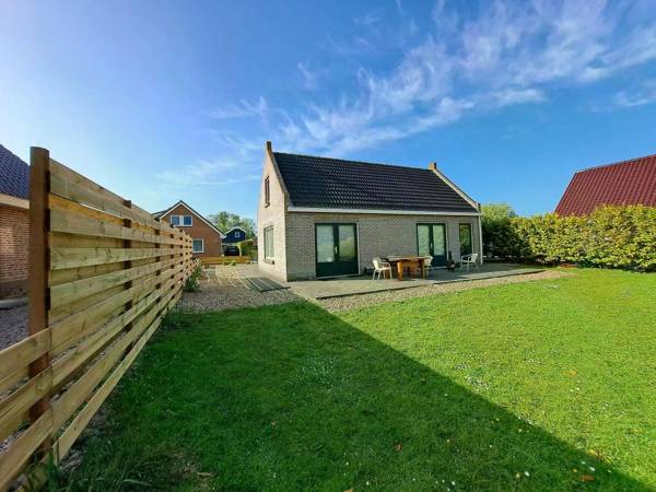 Nice house with a dishwasher near the Wadden Sea