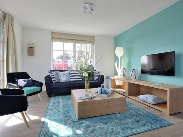 Beautiful villa with lots of comfort near North Sea beach