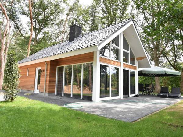 Exquisite Holiday Home in Reutum with Sauna