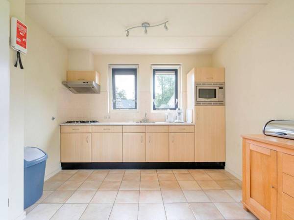Serene Holiday Home in Gaasterlân-Sleat with Garden