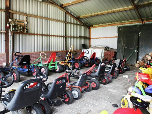 Beautiful Farmhouse in Neede near Forest