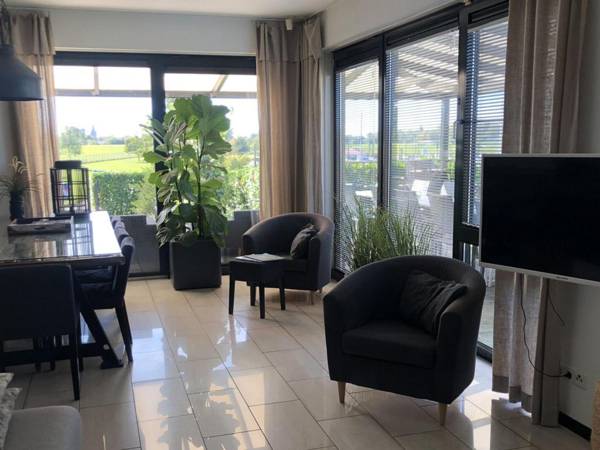 Atmospheric house with play space at the harbor