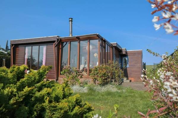 4pers House Christine w Sauna Winter garden & fishing pier