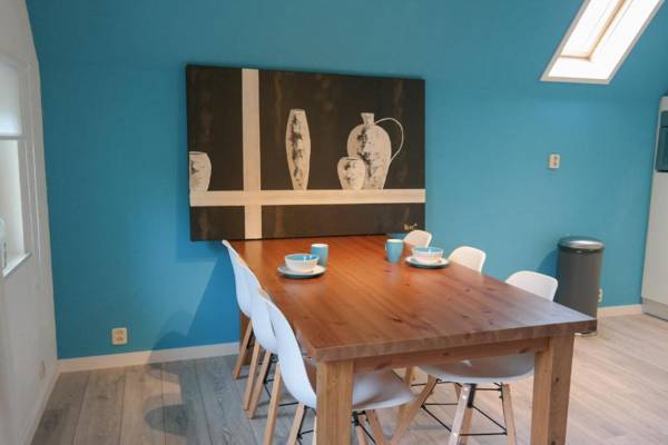 Grachthaus 6pers House with a private terrace and garden by the Lauwersmeer