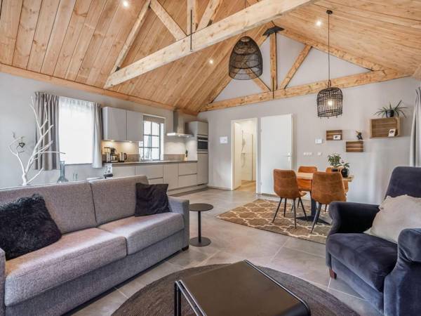 Spacious Holiday Home the centre of Grubbenvorst