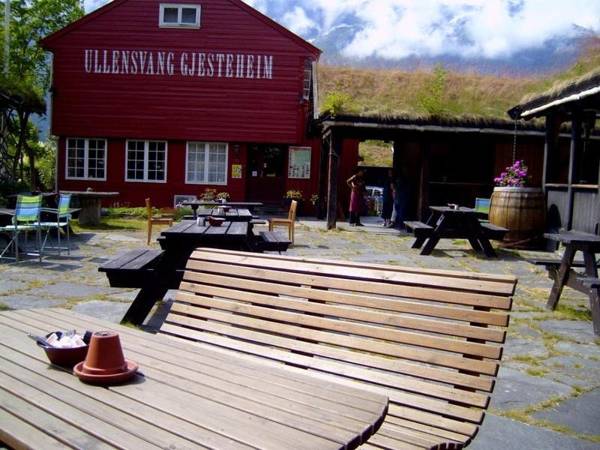 Ullensvang Gjesteheim