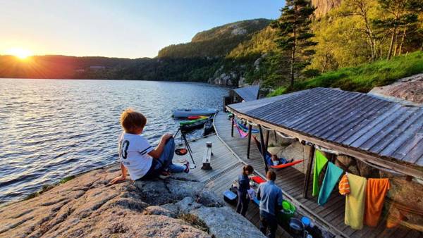 Hikers' Camp and Water Camp