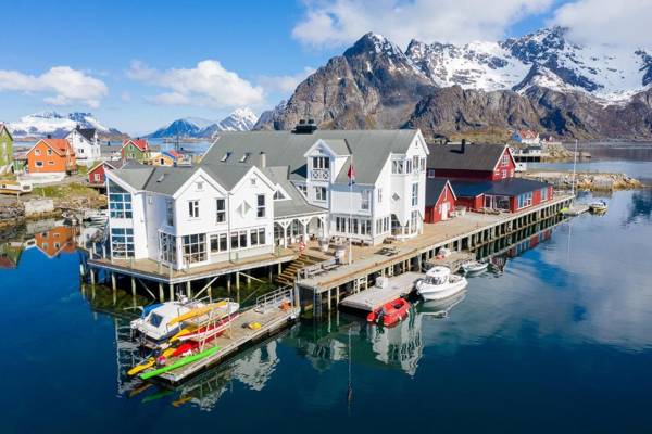 Henningsvær Bryggehotell - by Classic Norway Hotels