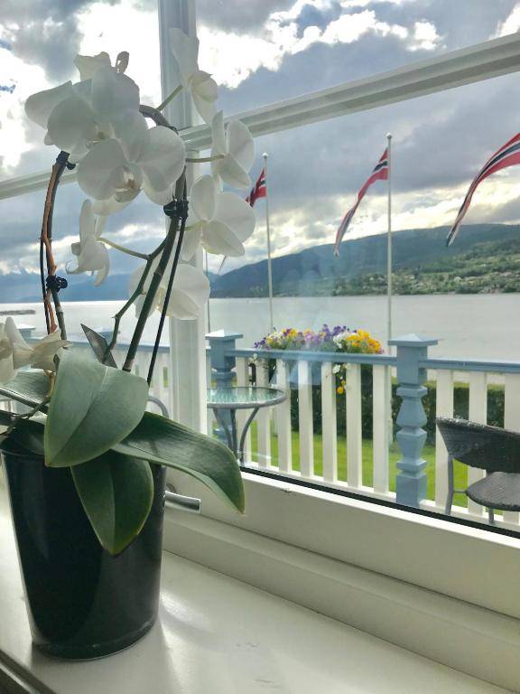 Eidsvåg Fjordhotell