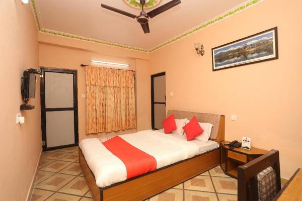 OYO 685 Hotel The Beehive