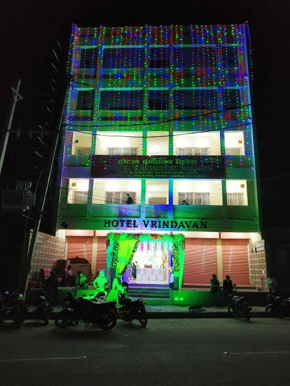 Hotel Vrindavan Palace
