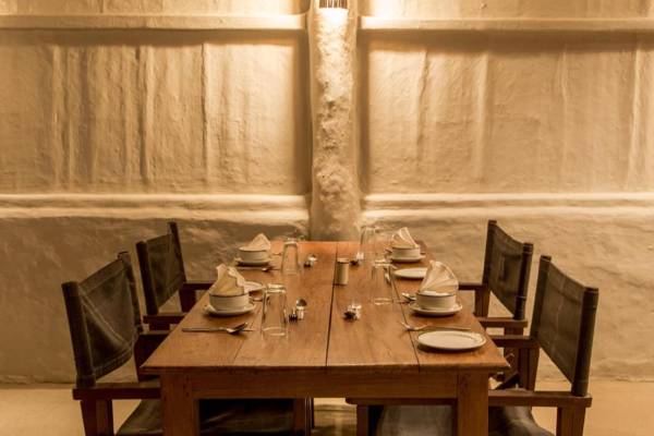 Tiger Tops Tharu Lodge