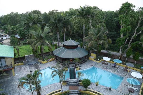 Safari Adventure Lodge