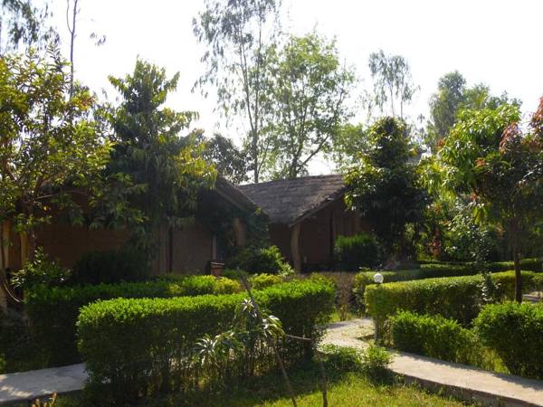 Bardia Kingfisher Resort