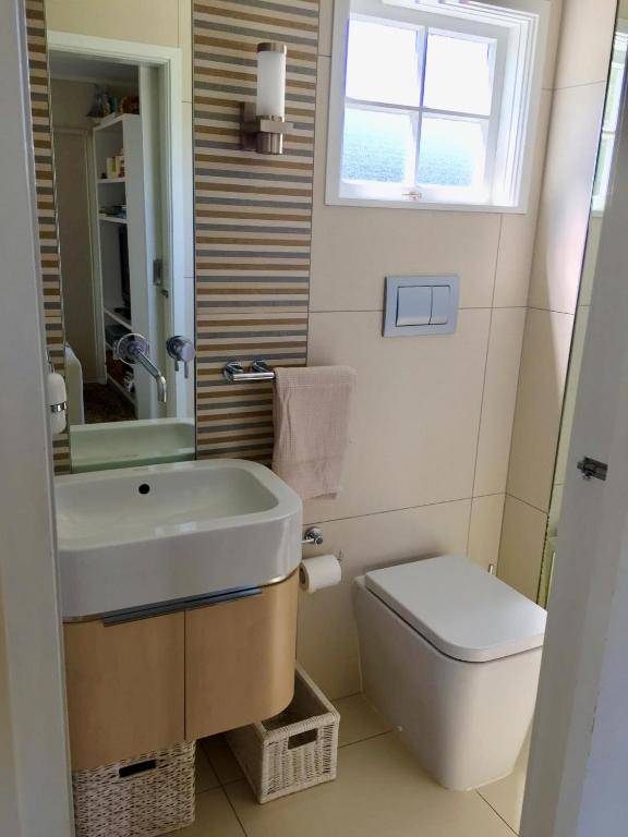 Black Bach on Burrell