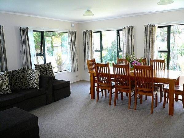 Little Oneroa - Little Oneroa Holiday Home