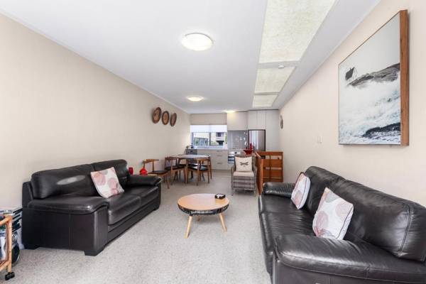 Sunny Sea Views - Snells Beach Holiday Home