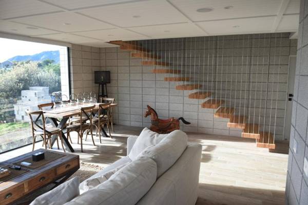 157 Field Way Luxury Lodge