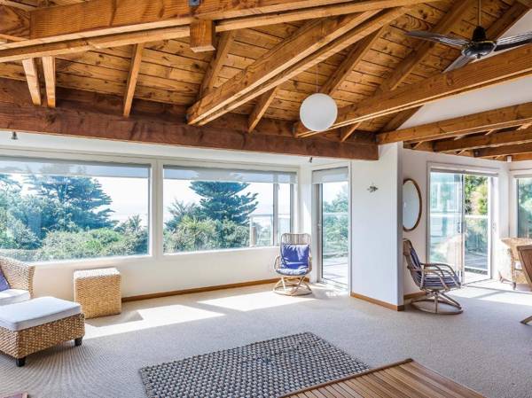 Kapiti at The Coast - Waikanae Holiday Home