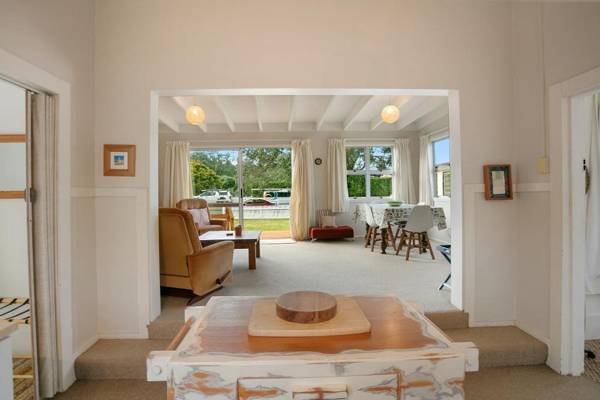 Clara's Togs and Towels - Waihi Accommodation - Bachcare NZ