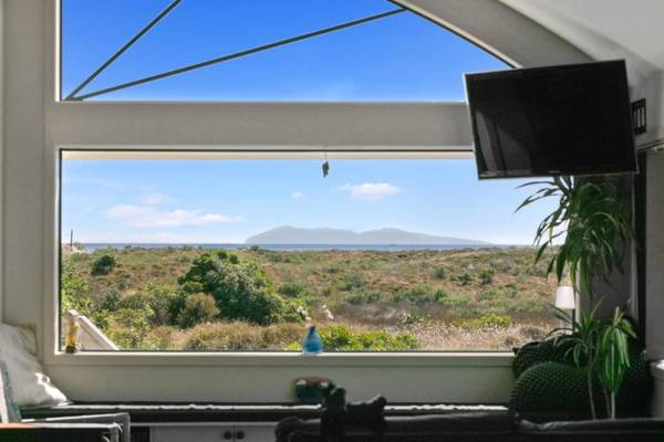 Tuhua Views - Waihi Beach Holiday Home