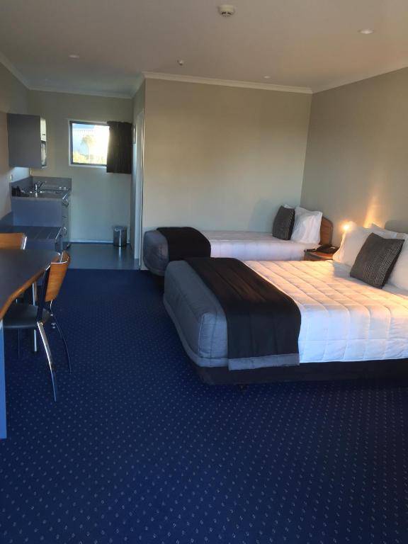 Bay City Motor Lodge