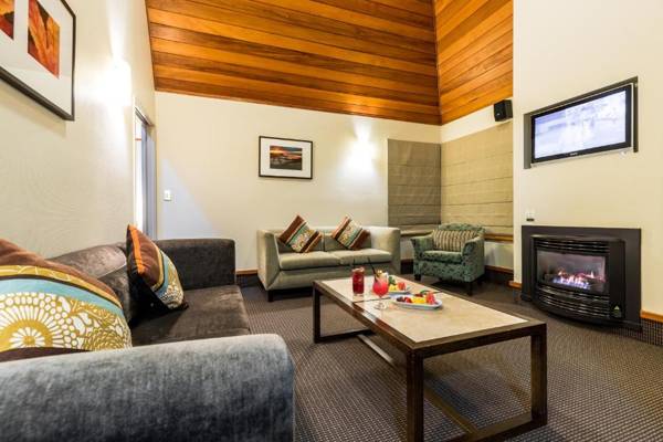 Distinction Te Anau Hotel & Villas