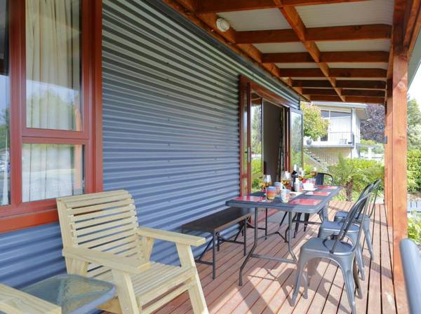 Mokonui Cottage - Te Anau Holiday Home