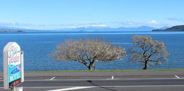 Baycourt Lakefront Motel