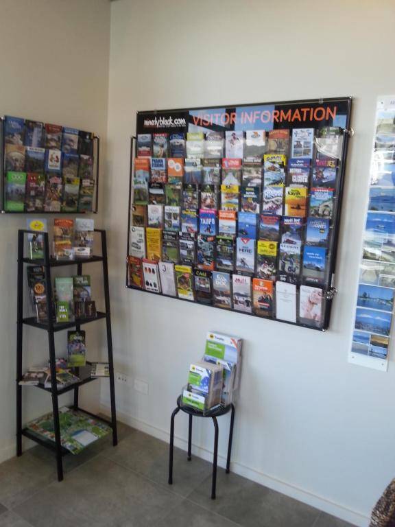 Acacia Lake View Motel