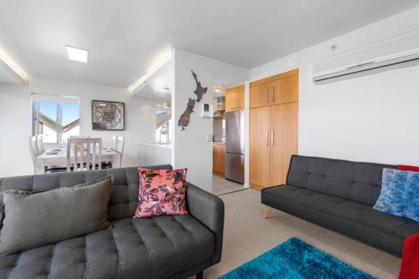 The Lake Life - Taupo Central Holiday Apartment