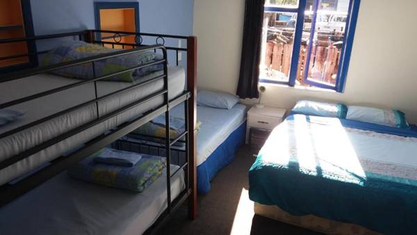 Annies Nirvana Lodge Golden Bay YHA