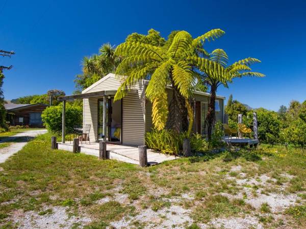 Bay Cottage - Takaka Holiday Unit