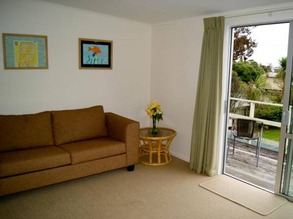 Kea View - Pohara Beach Bach