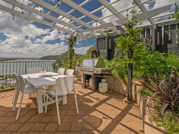 Cythera - Tairua Holiday Home