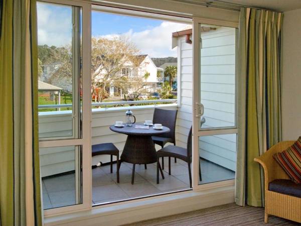 Hananui Lodge and Apartments