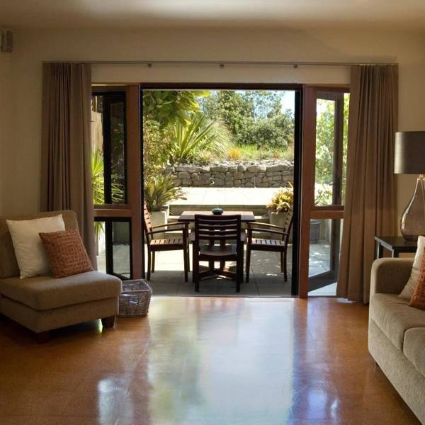 Bow Street Studios - The Apartments