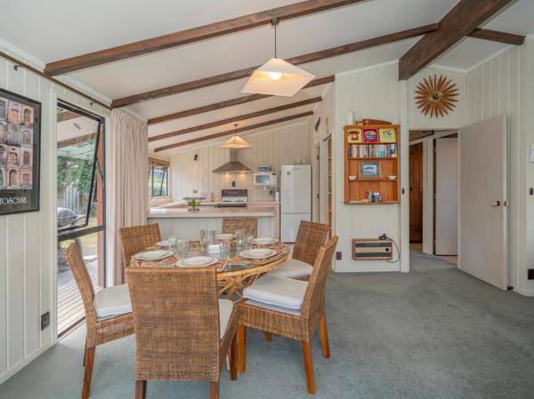 Hear The Waves - Pauanui Holiday Home